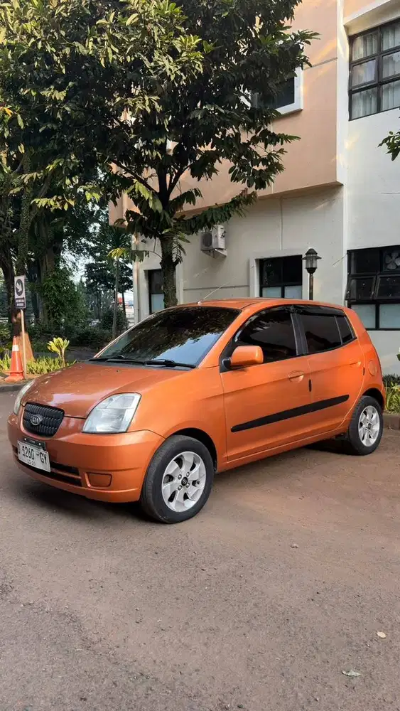 MOBIL PICANTO 2004