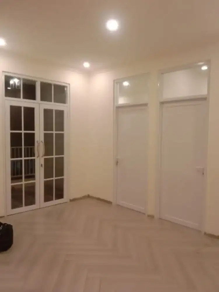 pintu kusen aluminium