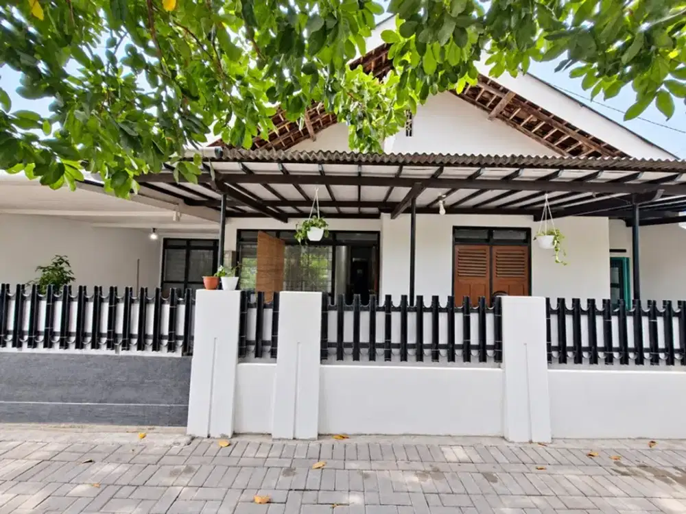 Rumah Luas 7 Kamar Dekat UAD Kampus 4