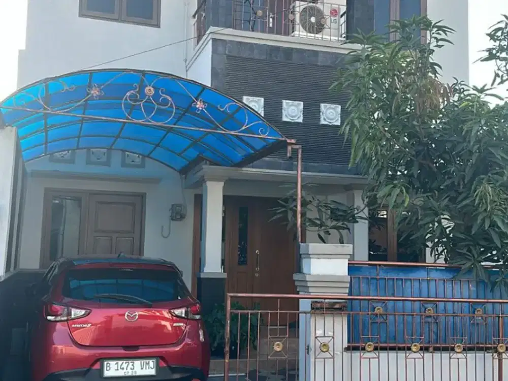 Rumah Mewah 2 Lantai Lokasi Strategis Dekat SMA 4 Yogyakarta