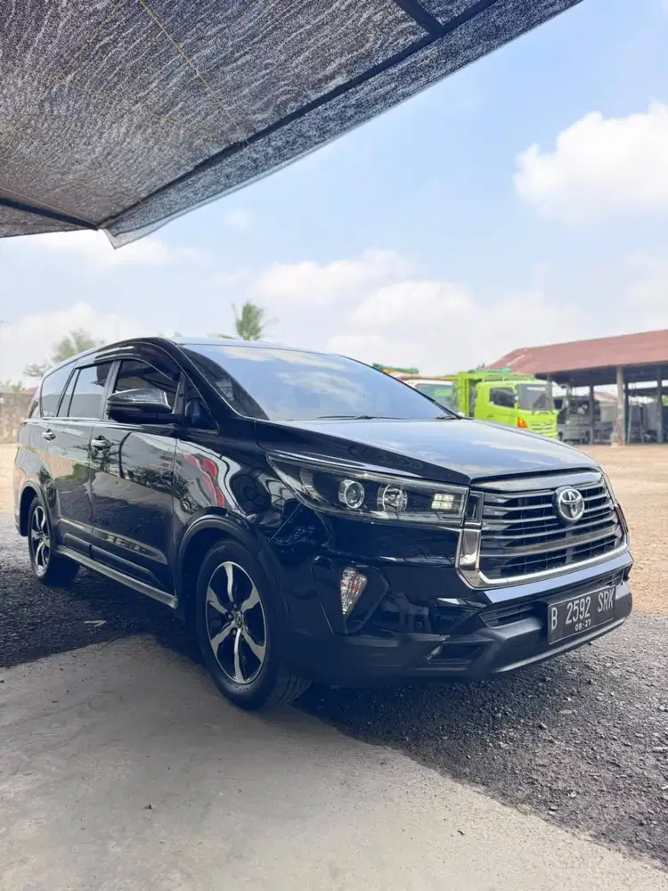 Toyota Venturer bensin matic 2020
