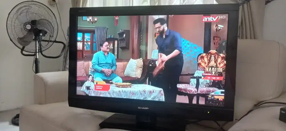 Tv 32 inch sharp