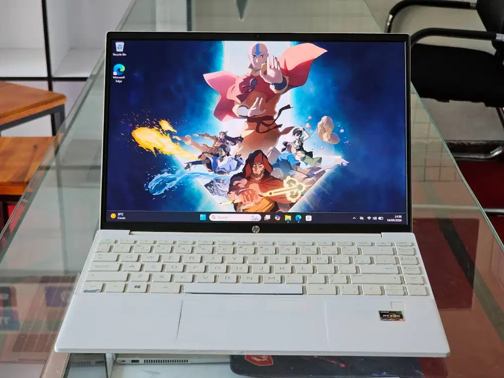 HP Pavilion AERO 13 AMD Ryzen 5 5000 Series Ram 8 GB SSD 512 GB