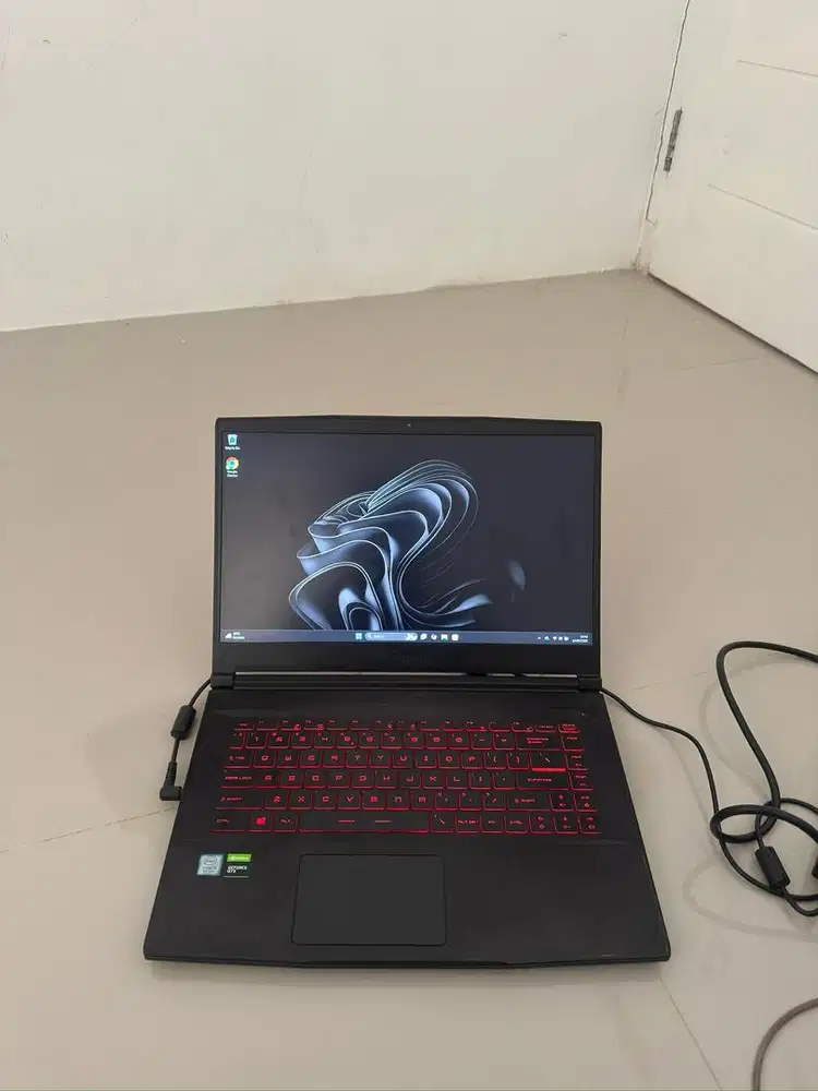 LAPTOP GAMING MSI I5 GEN 9