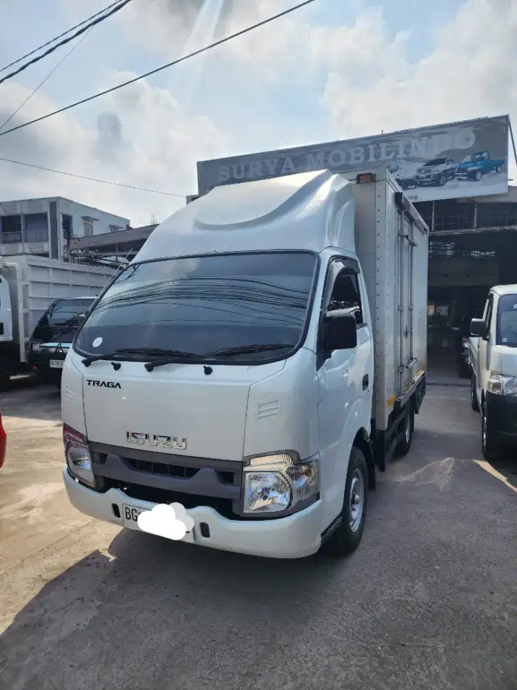 ISUZU TRAGA BOX 2024 [KM 27rb]