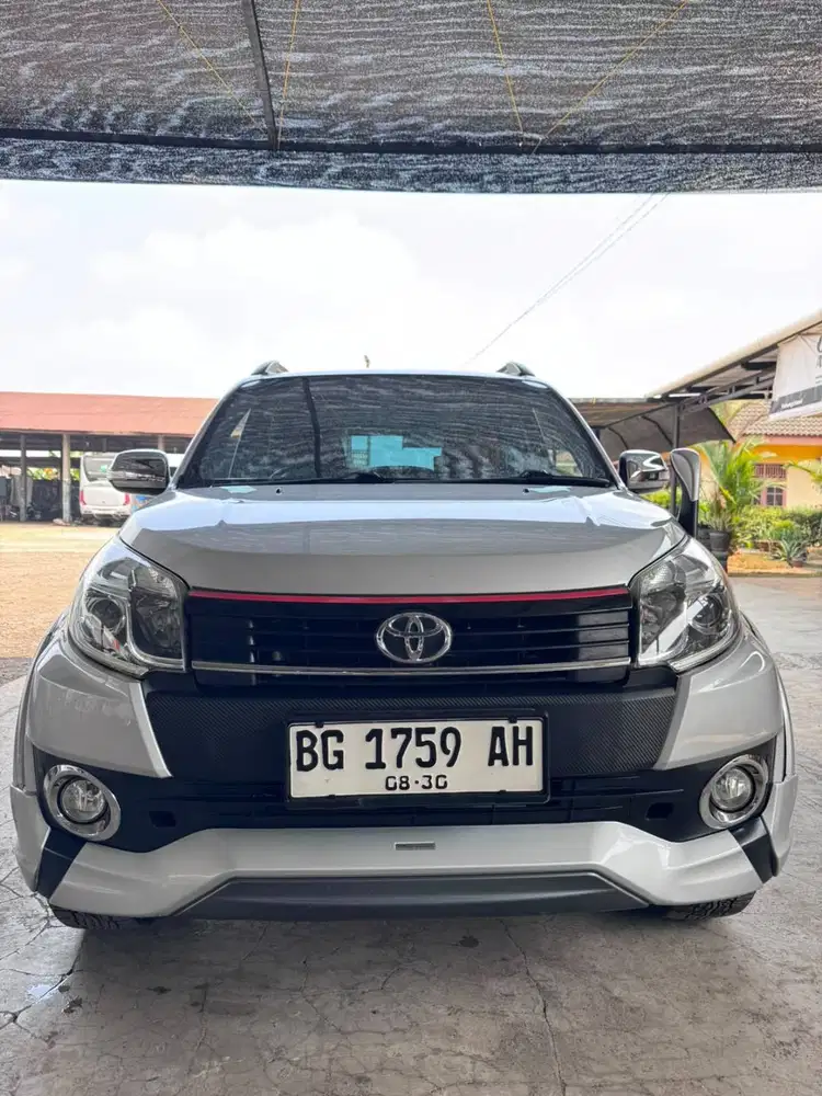 Toyota Rush trd ultimo 2016 matic