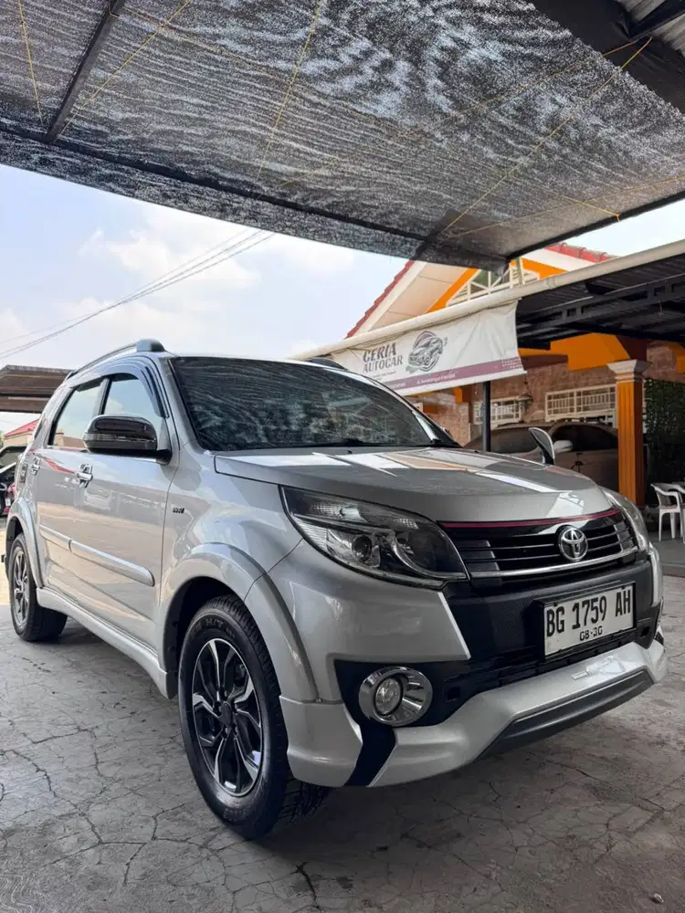 Toyota Rush trd ultimo 2016 matic