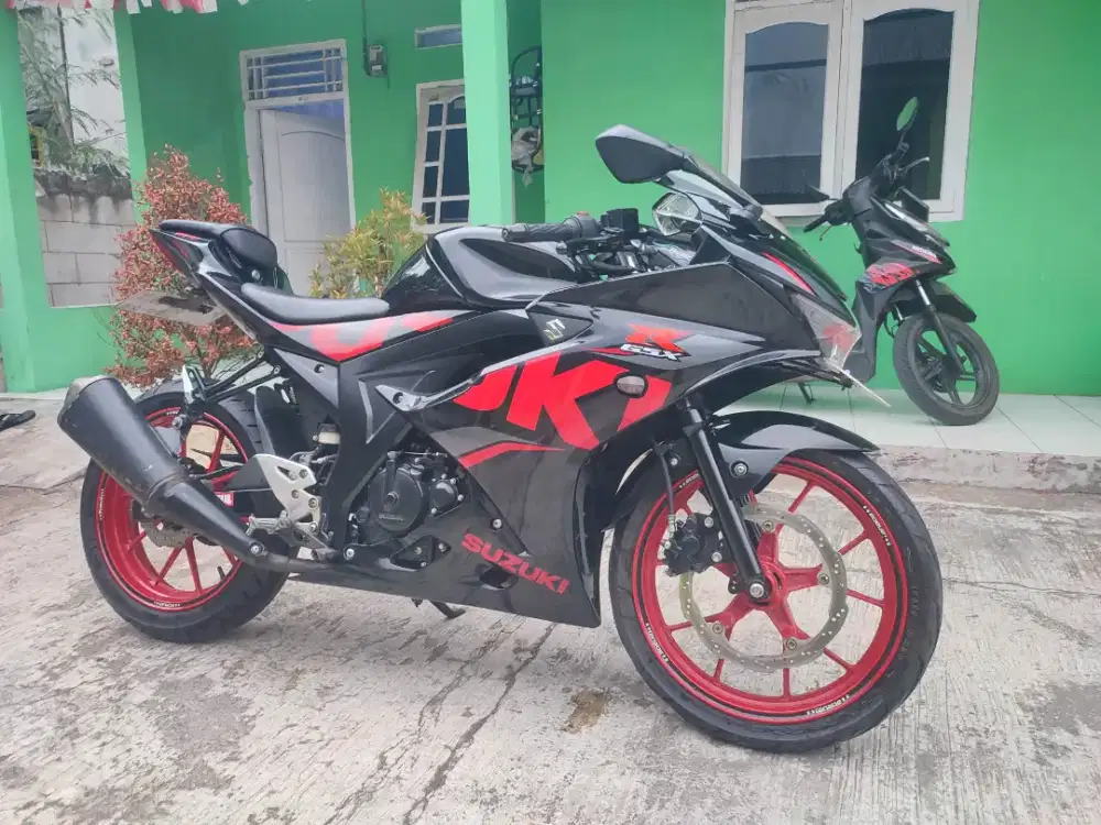 Jual GSX R150 bekas rasa baru