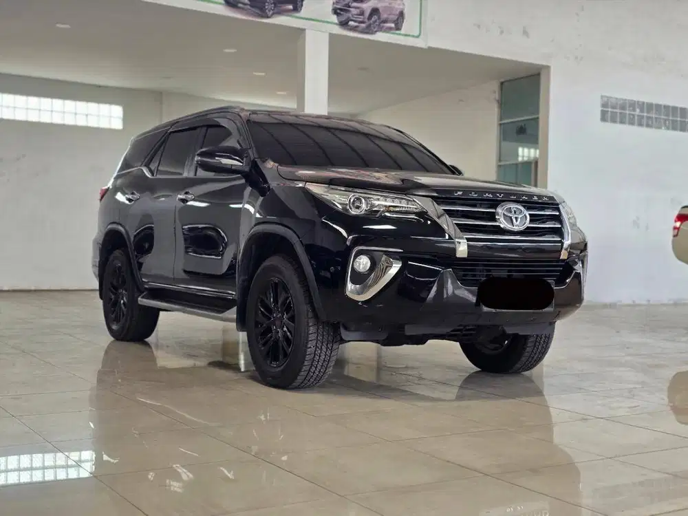 Toyota Fortuner 2.4 VRZ Diesel AT Matic 2018