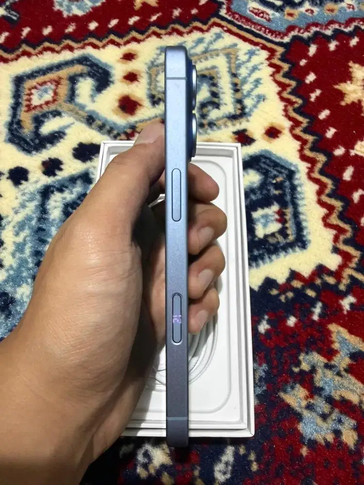 For sale iPhone 17 Basic 256gb Biru fullset EX INTER ALL OP