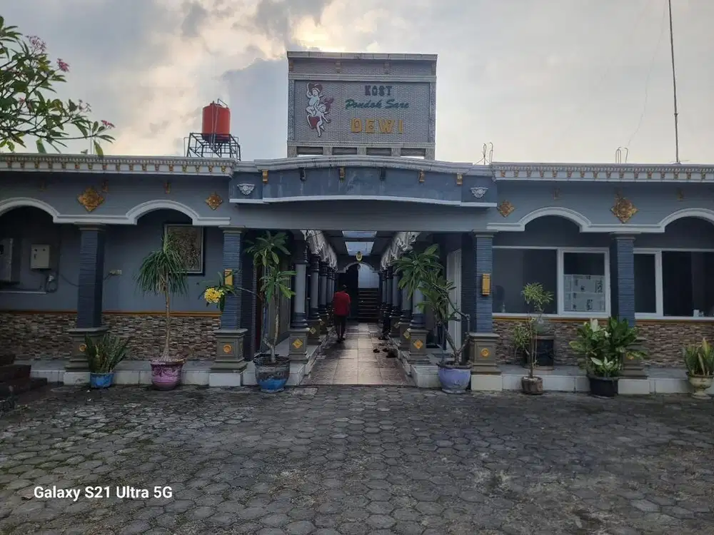 Bangunan kos 10 kamar, kamar mandi dalam, pondasi siap untuk 3 lantai