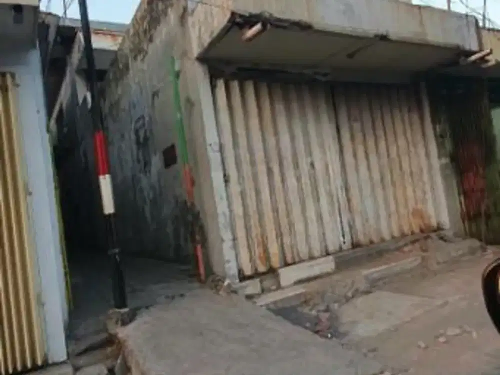 Dijual Ruko Pusat Kota di Jalan Pandegiling Surabaya
