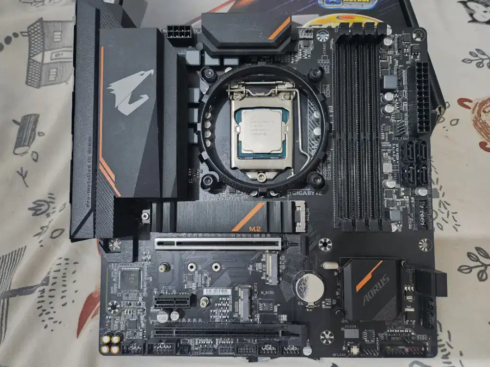 [BUNDLING] Intel Core i5-10400F + Gigabyte B460M AORUS Pro LGA1200