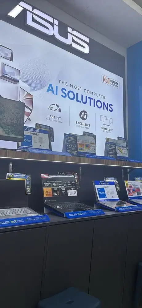 Laptop baru dan second ready murah