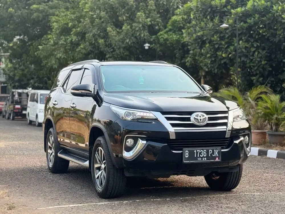 ‎Toyota Fortuner SRZ 2.7 AT 2016 Hitam Metalik