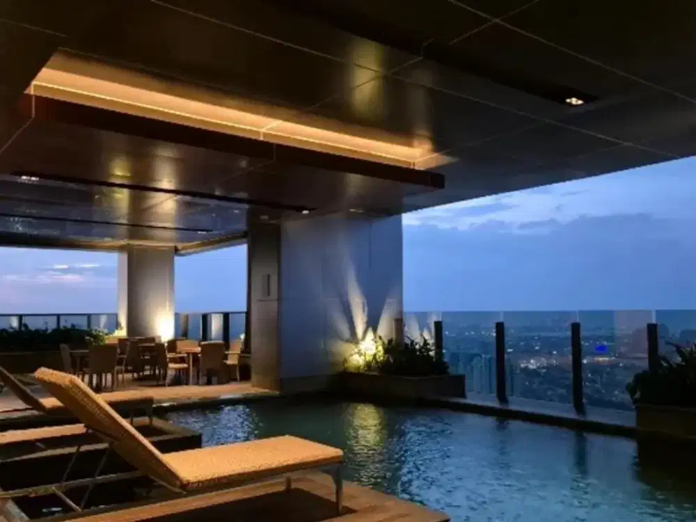 Apartemen mewah tower Azure, Menara Jakarta di kawasan premium Kemayoran