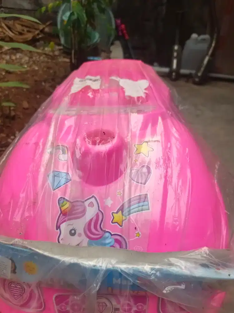 Mobil mainan anak bisa dinaikin
