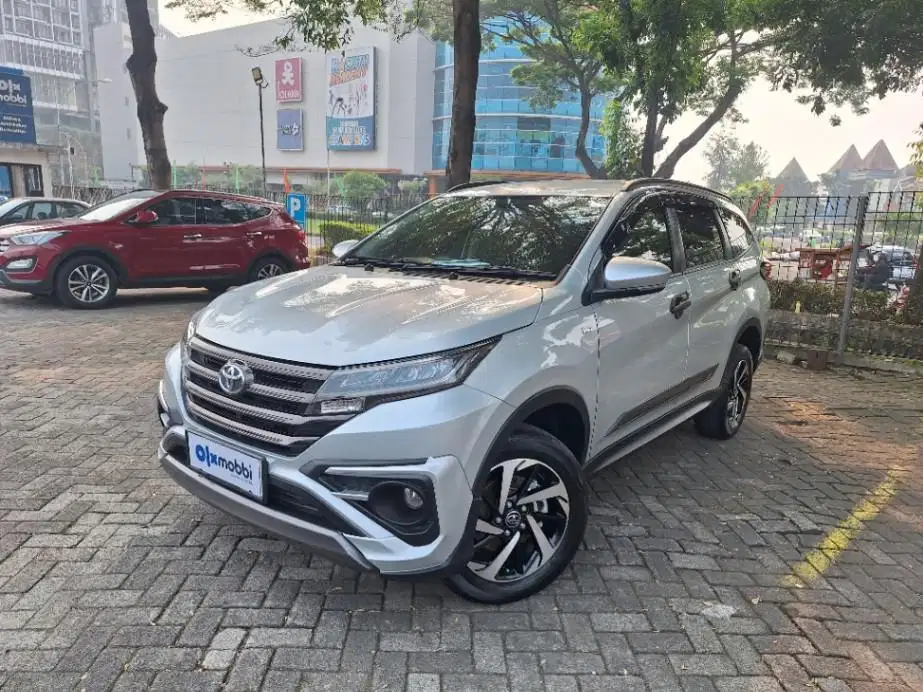 LOW DP Toyota Rush 1.5 GR Sport Bensin-AT 2022 RKV