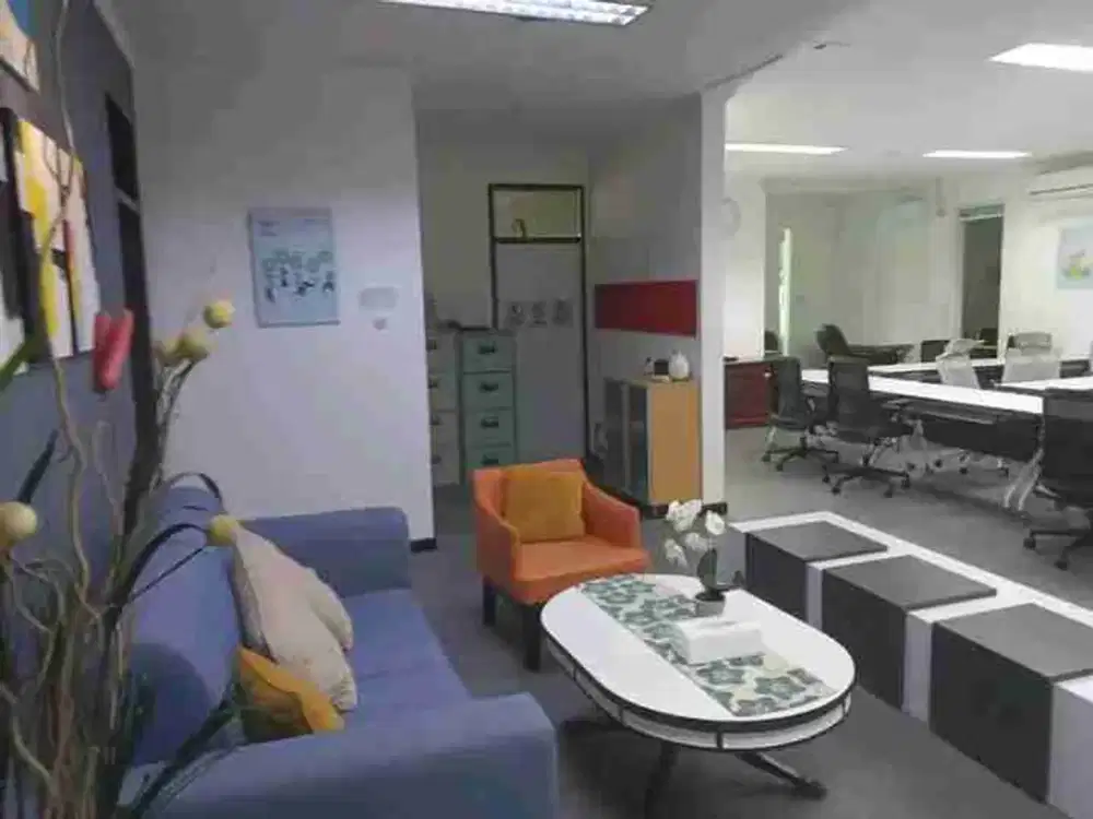 Rumah di kawasan premium Senopati,   lokasi dekat SCBD pusat bisnis Jakarta Selatan.