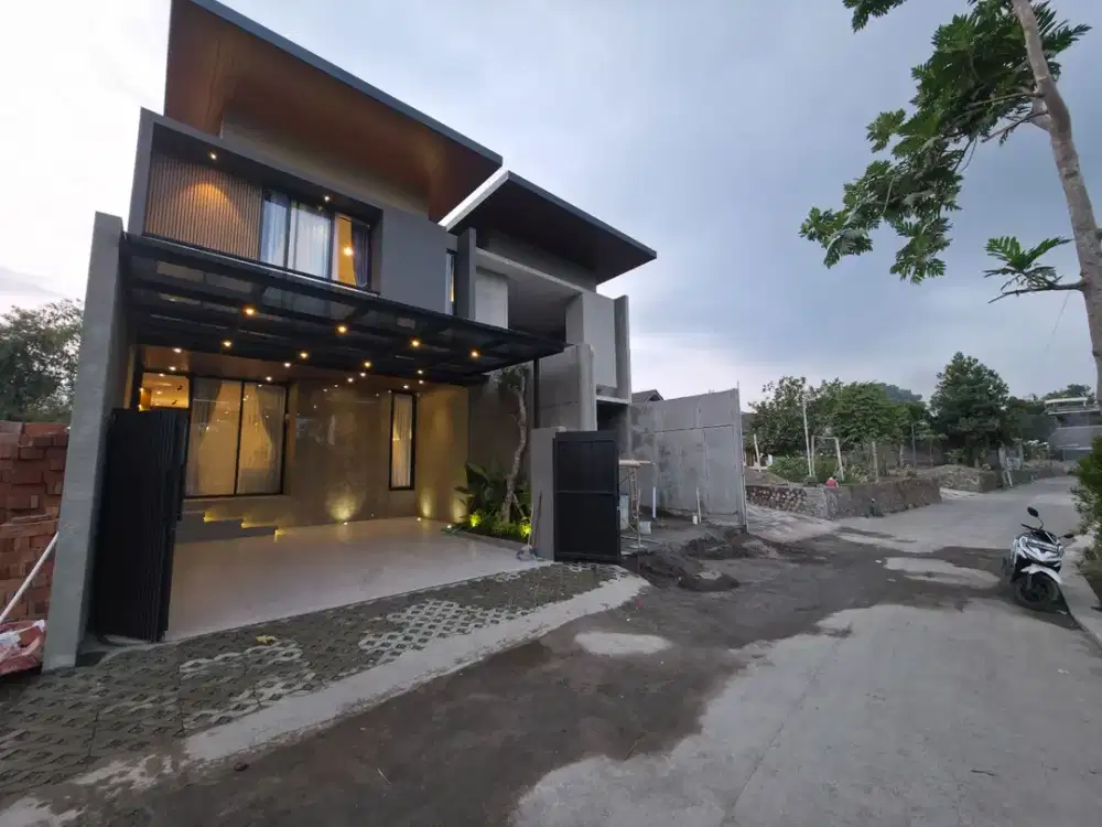 Rumah Mewah Furnished dekat Budi Mulia Tajem Wedomartani Sleman