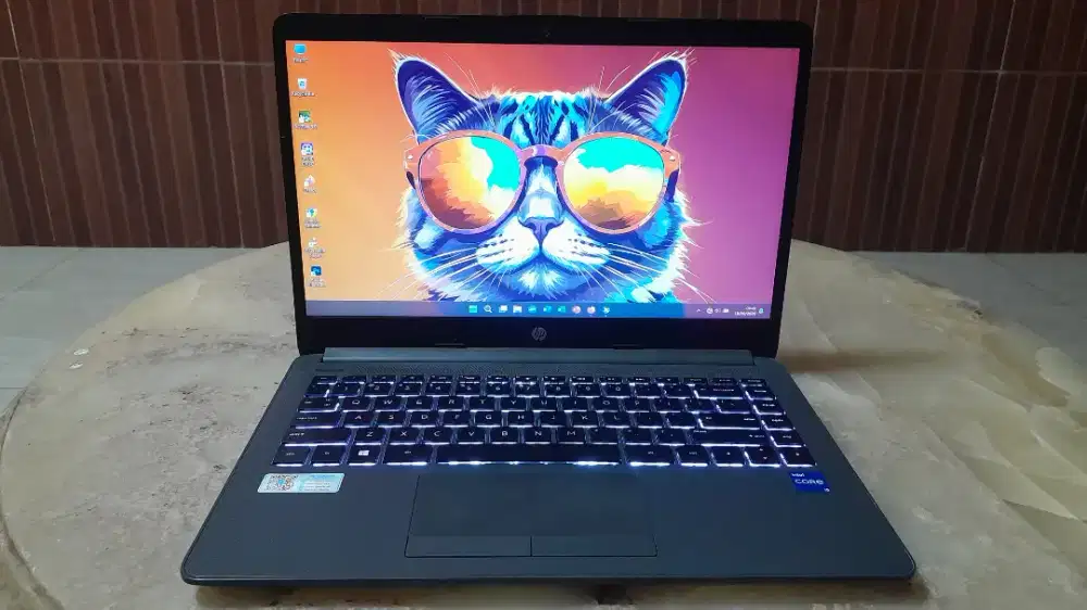 Laptop Hp 240 G8 core i5 Ram8GBssd256GB Iris Xegraphics BacklightGEN11