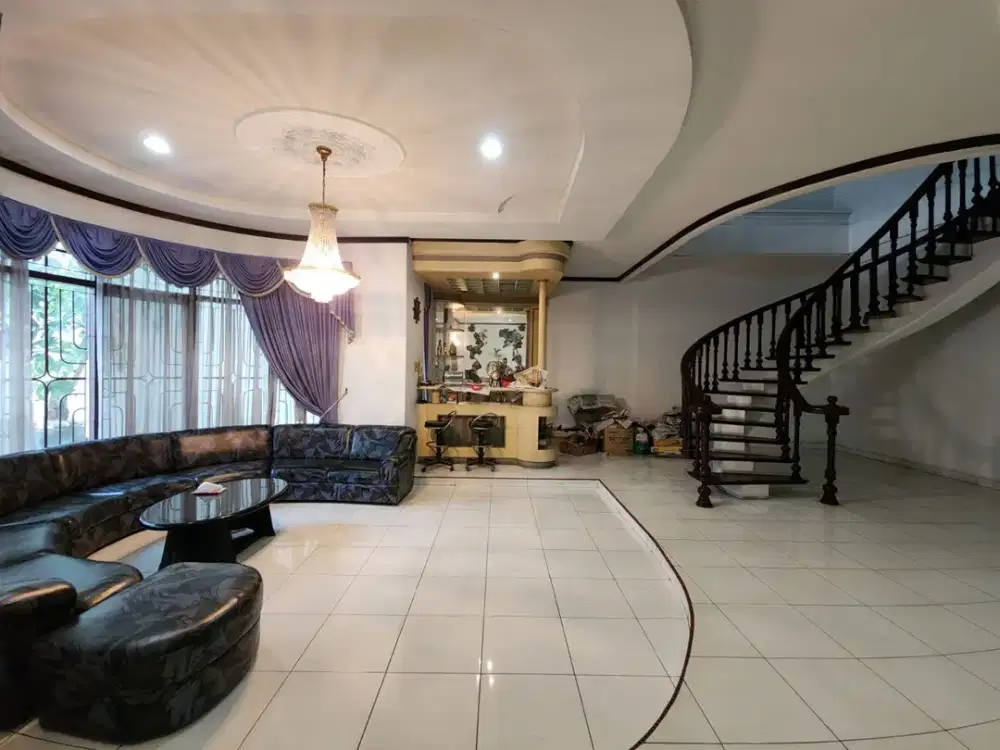 Villa di Komplek Benteng Raya ( Kp. Maulana lubis / Paladium )