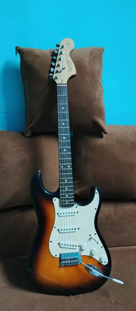 Gitar Fender Strat Affinty Series Mulus dan Terawat