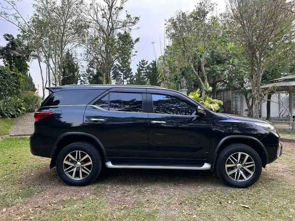 toyota fortuner (2017)