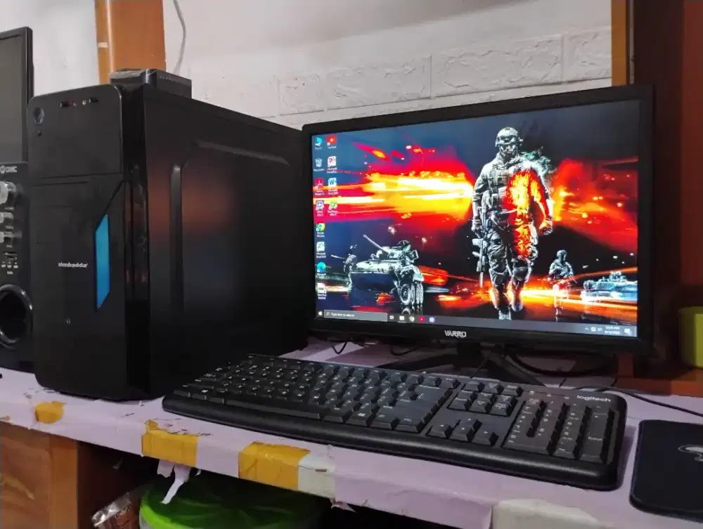 Pc gaming Roblox dan PB / intel gen4 + ram 8gb + monitor 19inch