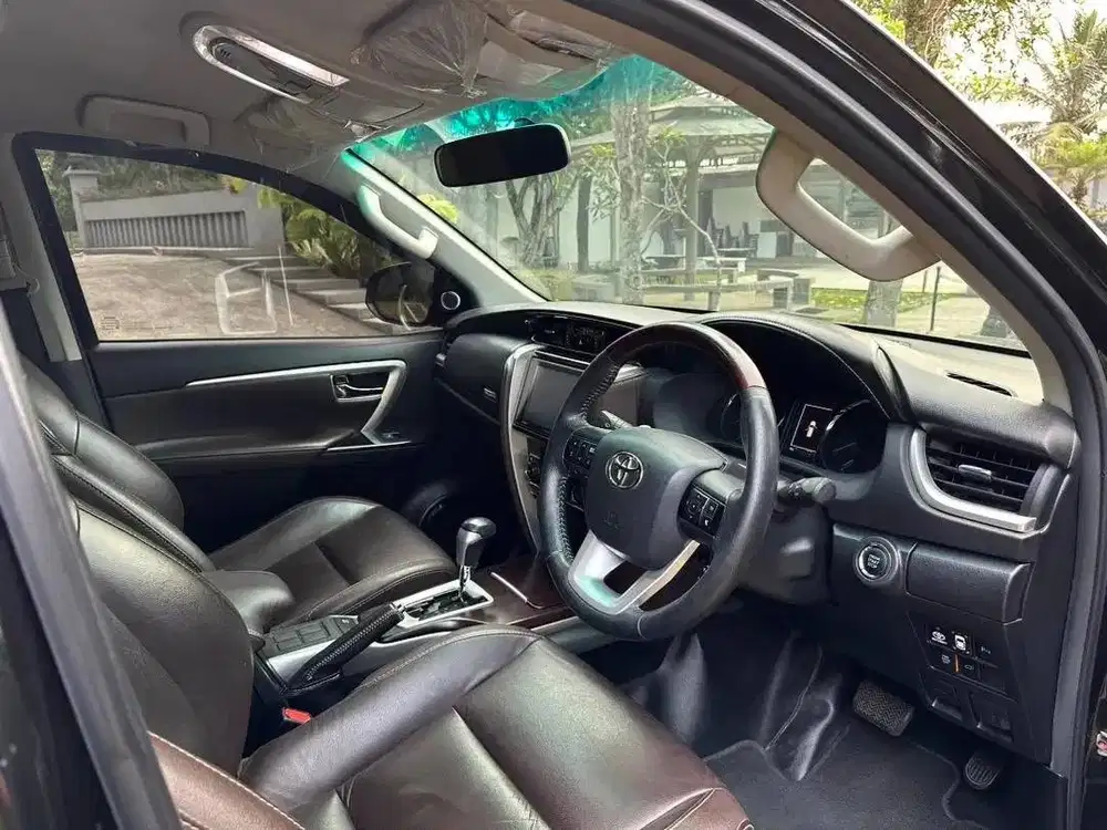 toyota fortuner (2017)