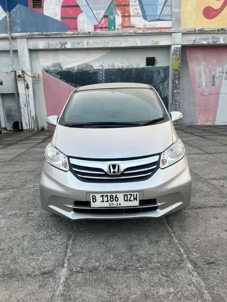 Honda Freed SD ( Double Blower )