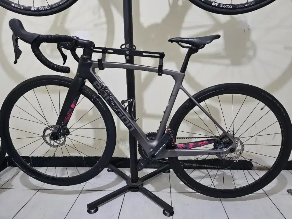 Polygon Strattos S8D