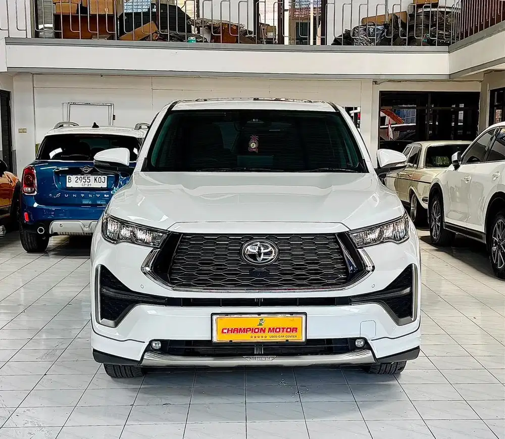 Toyota Zenix Q HV modelista TSS 2024