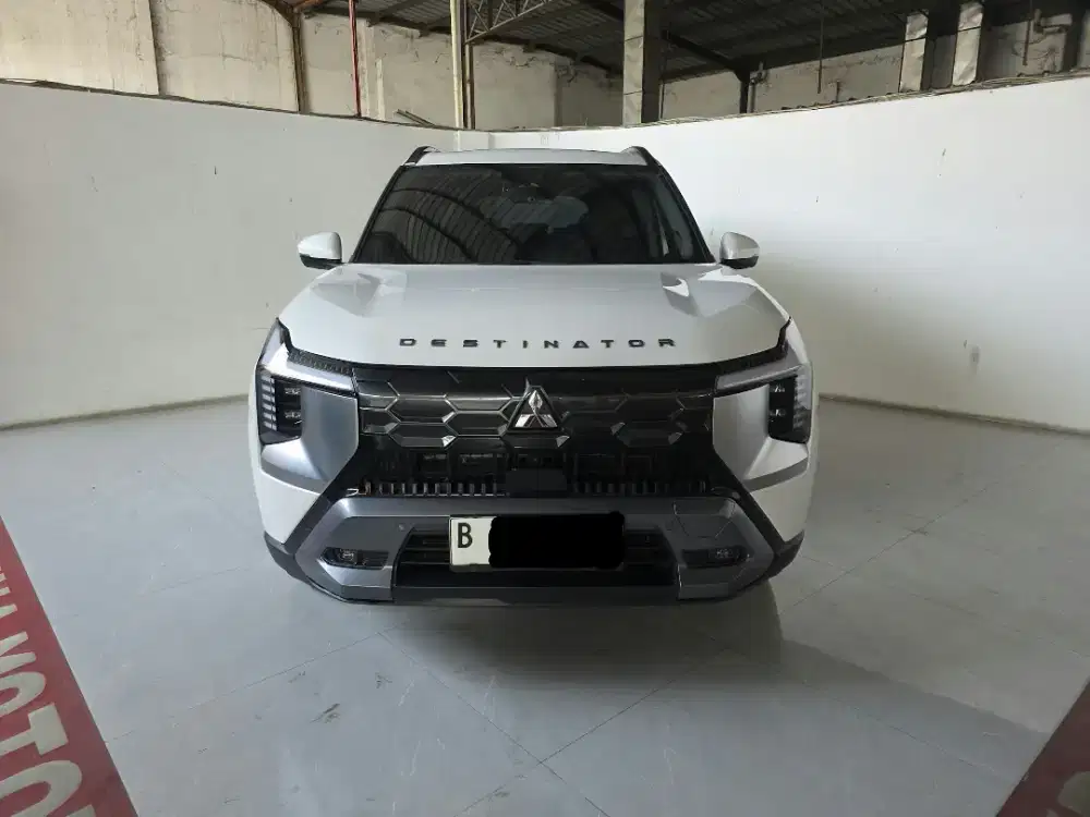 Km 14rban Mitsubishi Destinator Ultimate Premium AT(Matic)  2025 Putih