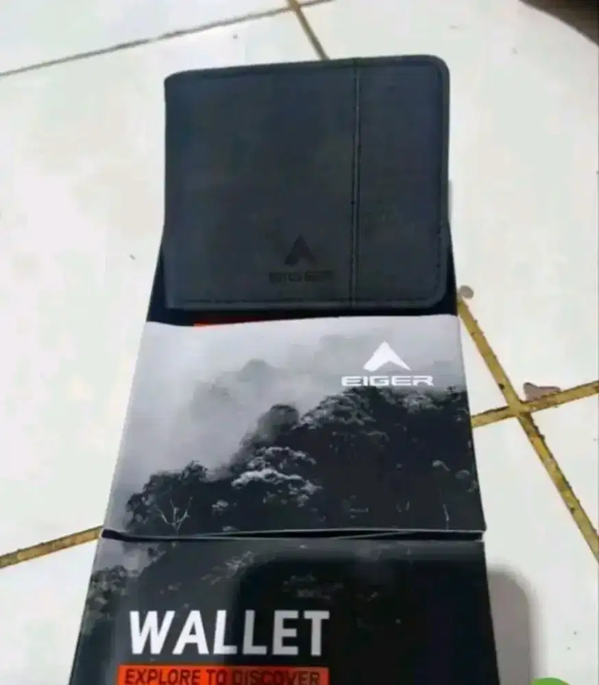 Dompet Eiger baru