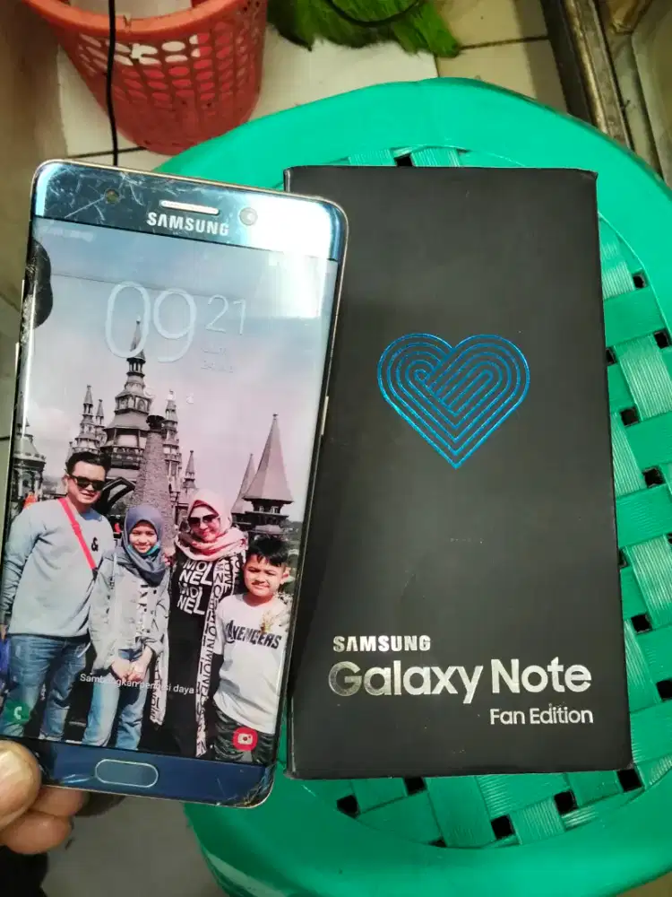 Samsung galaxy note FE 4/64 batangan minus