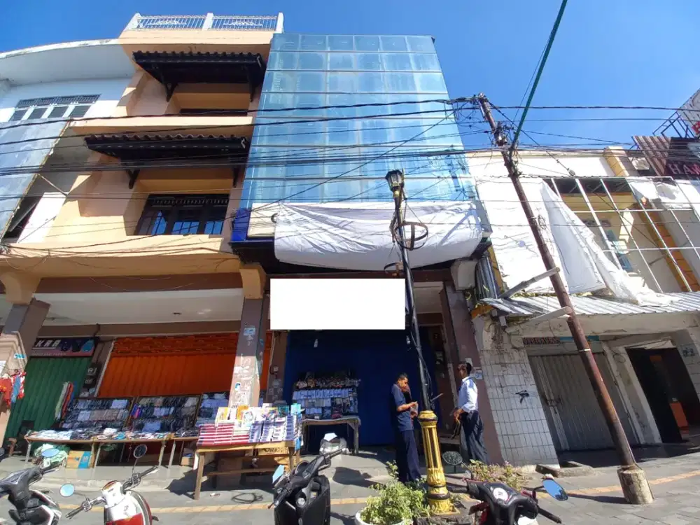 Dijual Ruko 3 Lantai di Cakranegara, Mataram
