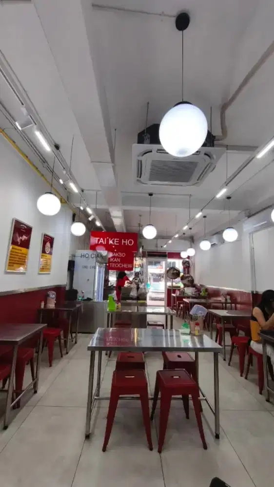 Lowongan Waitress/helper