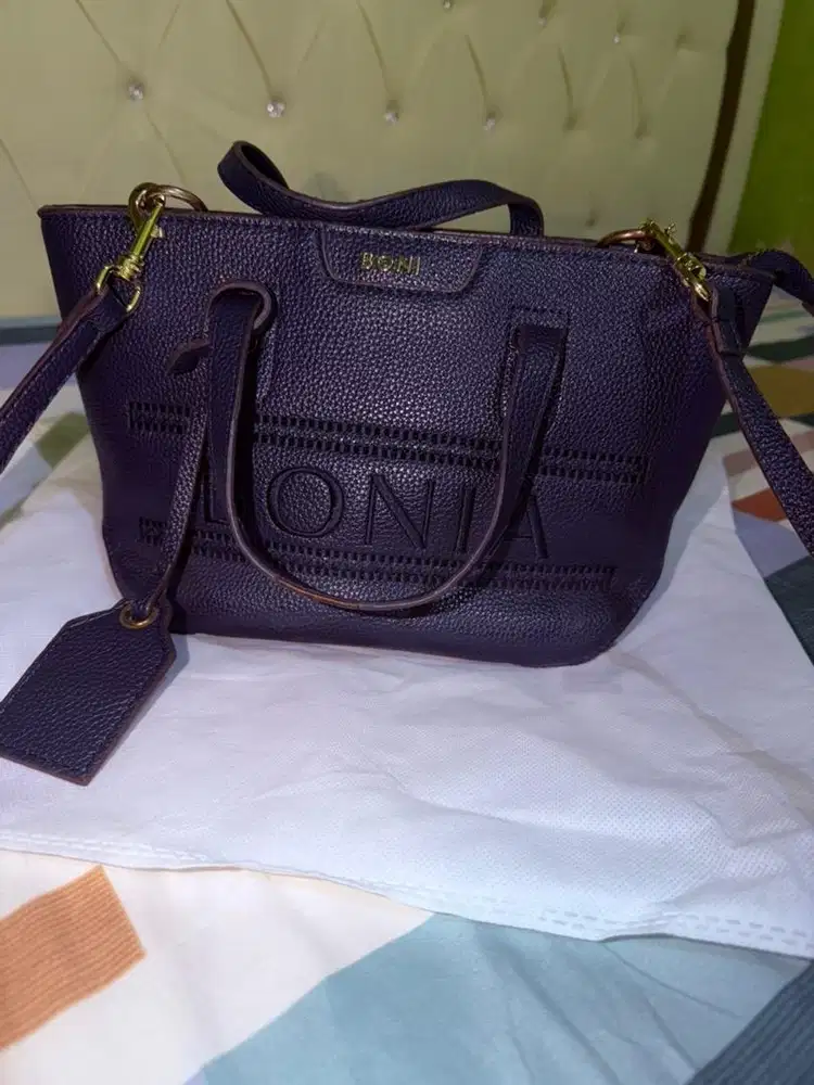 Tas bonia selempang