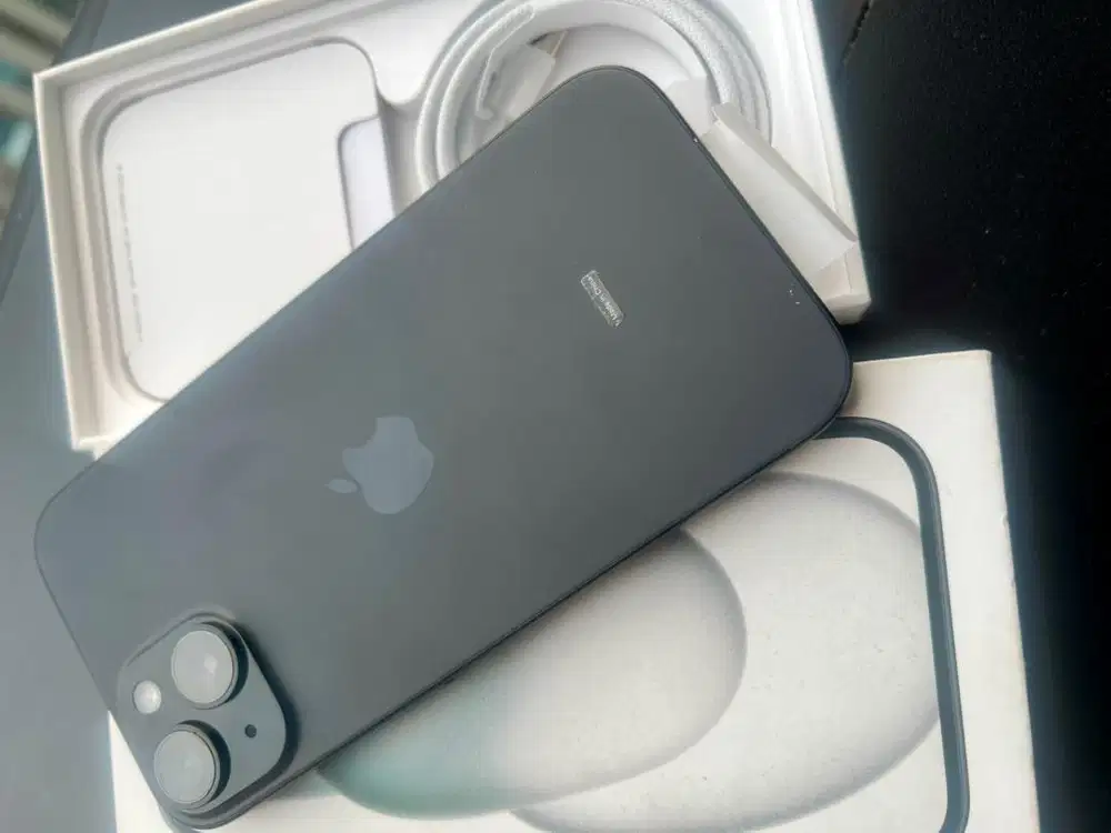 DIJUAL iPhone 15 128GB iBox – BNOB | BH 100% | Garansi Aktif