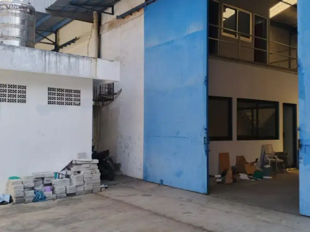Gudang SHM 2 Lantai Bisa Masuk Container – Kapuk Kamal Indah