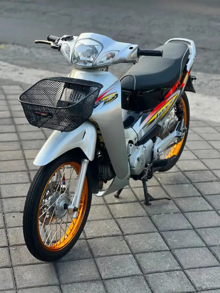 Honda kharisma 2002 bagol