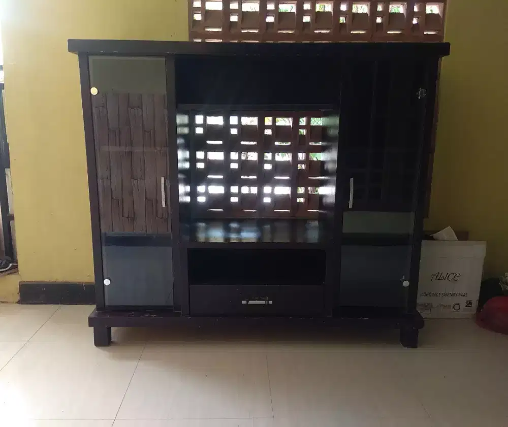 Lemari/Buffet (Furniture)