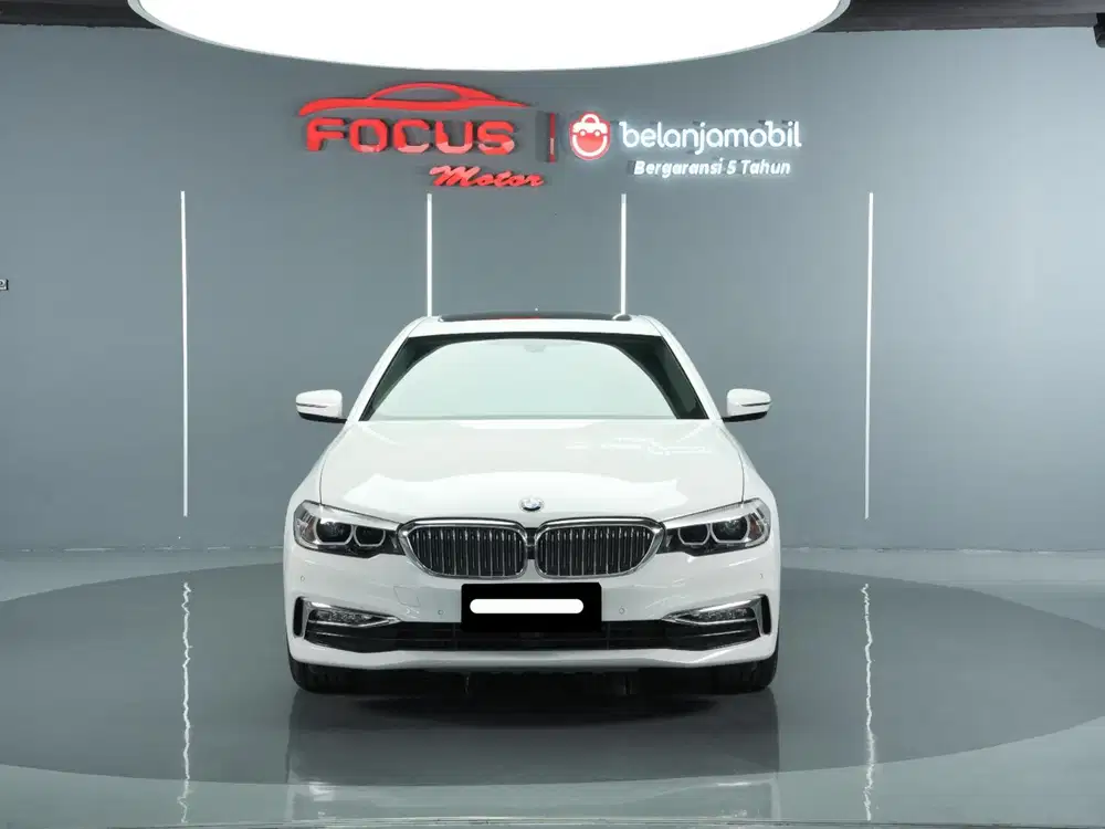 Km 30rb bmw 530i luxury 2018 pakai 2019 putih pajak panjang