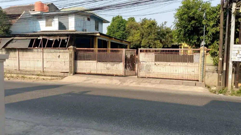 Dijual Tanah dan Bangunan ( EX Bengkel Mobil )