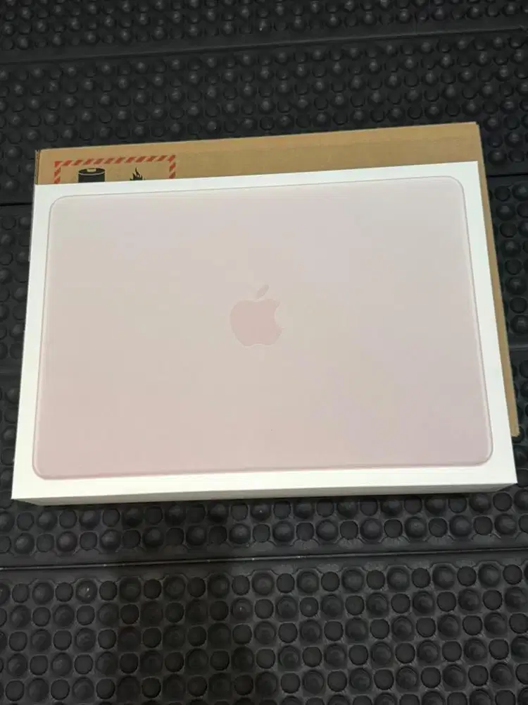 MACBOOK NEO 512GB TOUCH ID RESMI INDONESIA IBOX DIGIMAP GDN BLIBLI