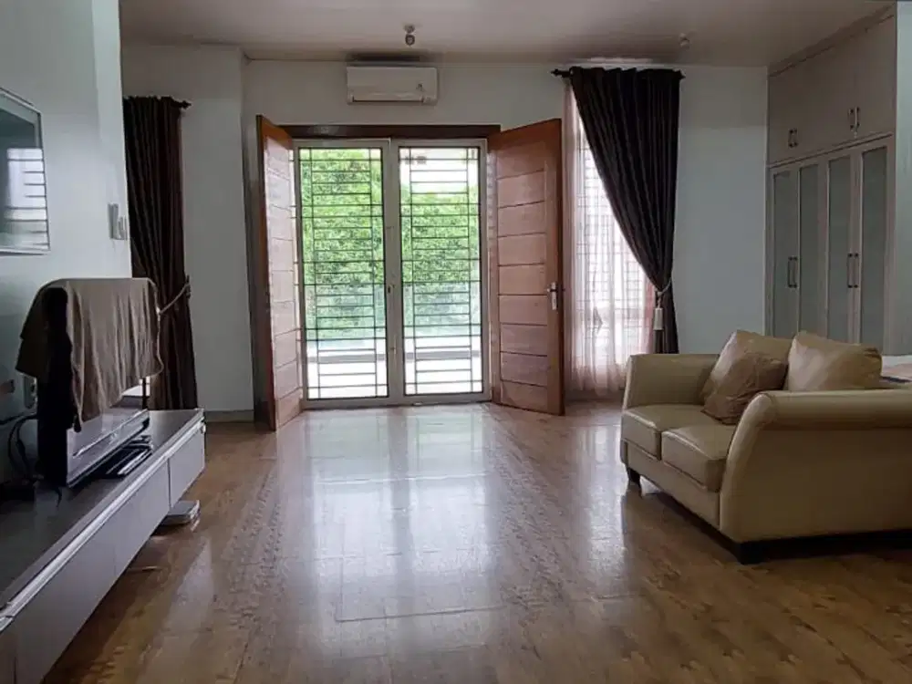 DIJUAL CEPAT VILLA MEWAH MUTIARA RESIDENCE – LUAS & SIAP HUNI!