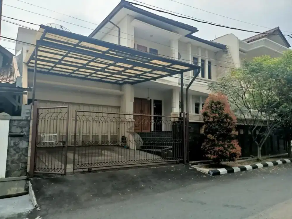 Rumah Besar di Pasteur, Istana Regency 2 - Full Furnished, Aman dari Banjir!