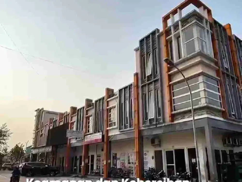 DI JUAL RUKO 2,5 LANTAI