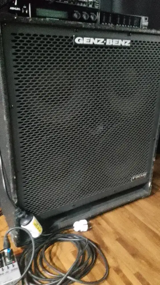 Cube Bass Genz Benz Fokus LT, tanpa Amplifier
